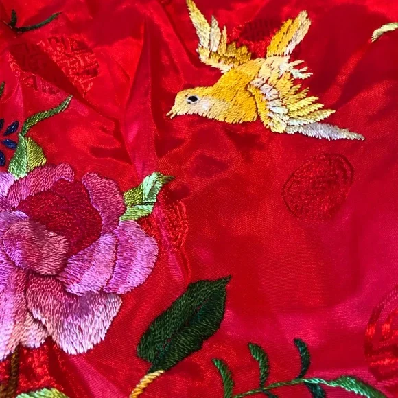 Elegant Red Women's Robe - Picture 4 of 5